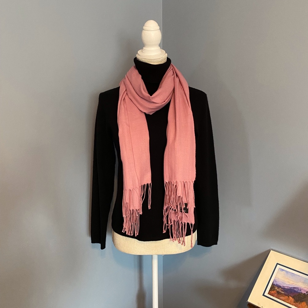 Rose Rectangular Scarf - Picture 4 of 6